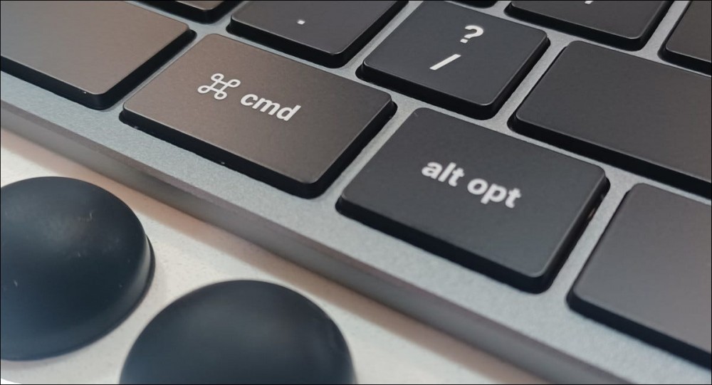 Keyboards and rubber stands