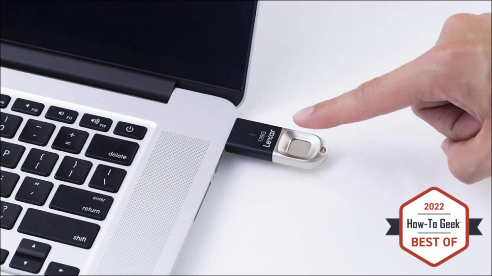 Lexar Jumpdrive in laptop