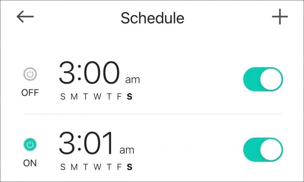 Scheduling a smart plug in the Kasa app.