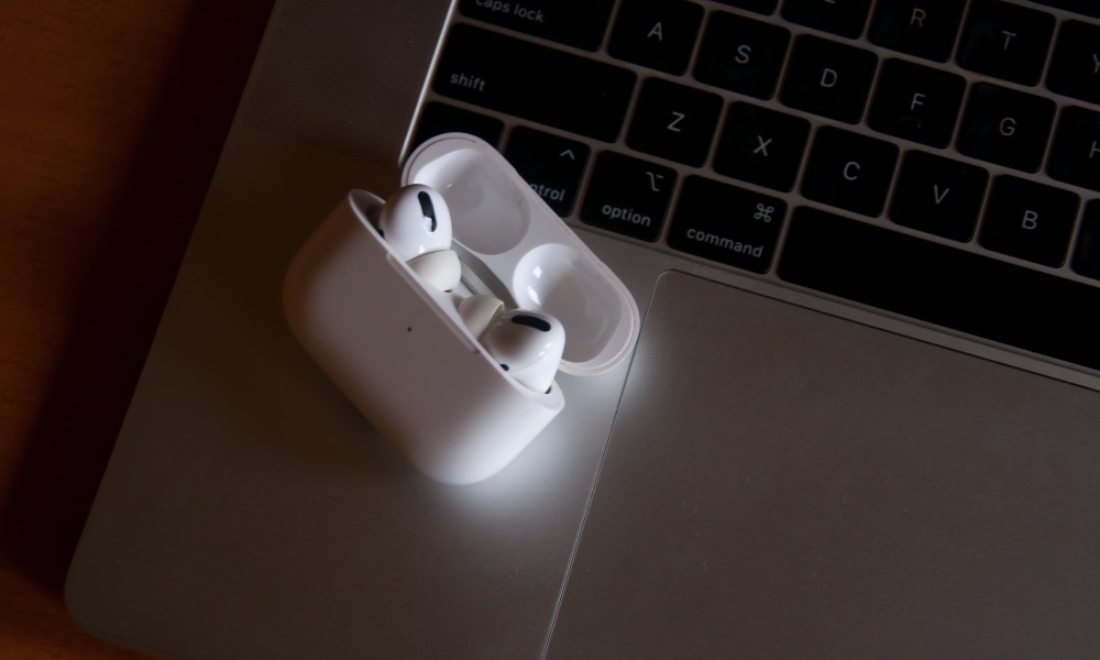 Your AirPods Are Getting Another Firmware Update